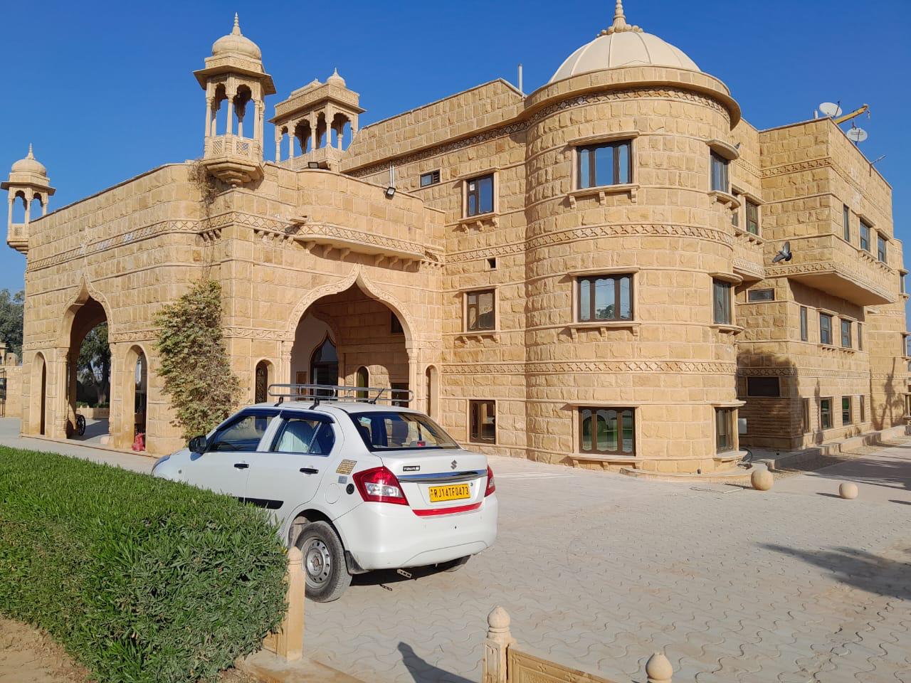 Happy Travelers on Rajasthan Heritage Tour
